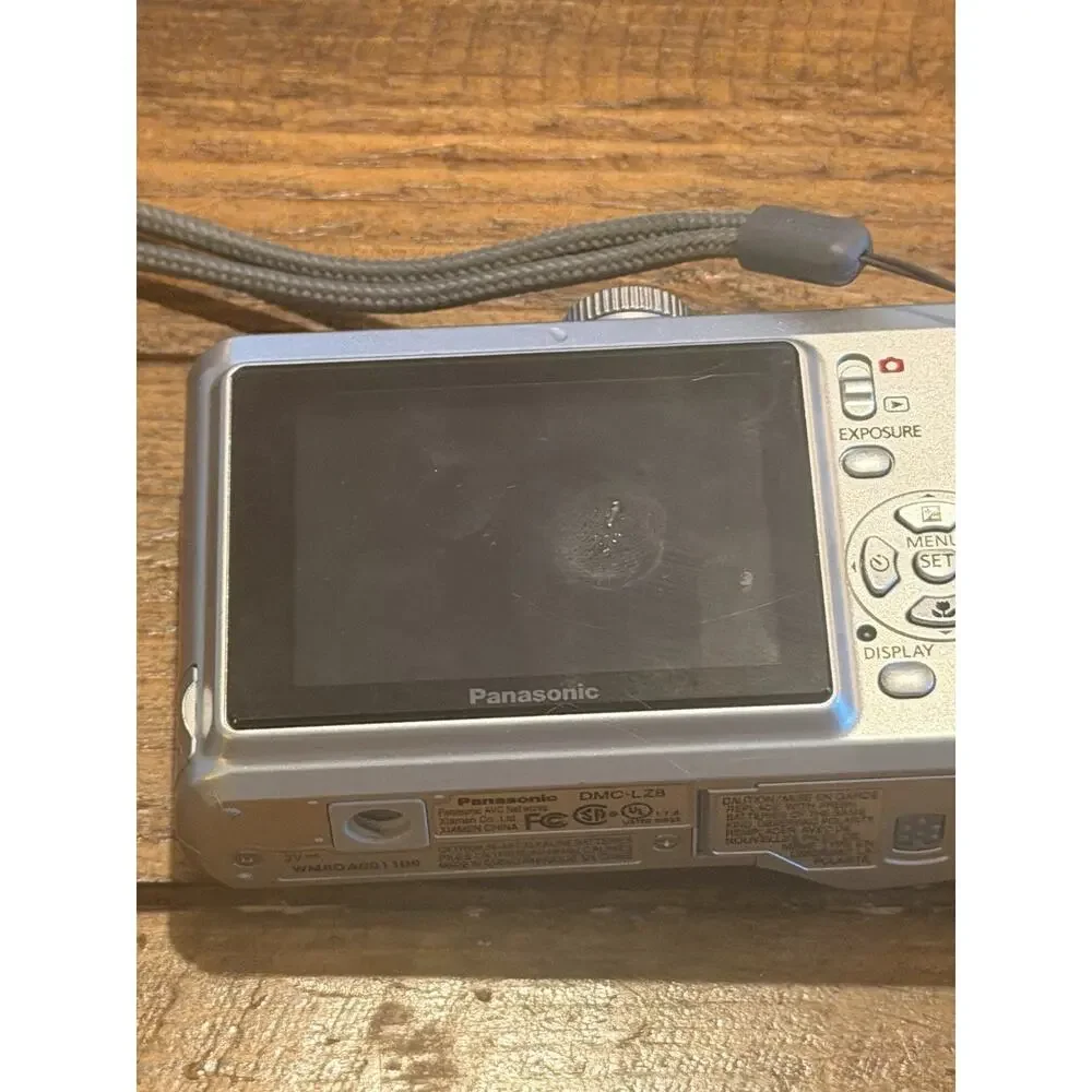 Vintage Panasonic Lumix DMC-LZ8 8.1MP Digital Camera Black 5x Zoom TESTED WORKS